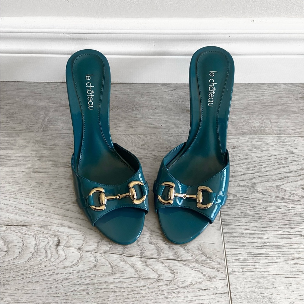 Le Chateau | Mules with heels